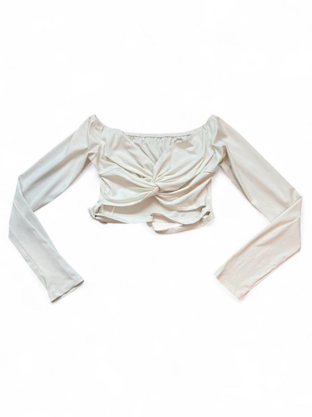 Twisted Front Scoop Neck Long Sleeve Crop Top